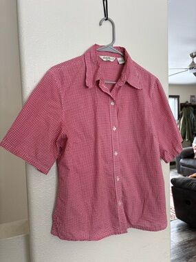 Eddie Bauer Red and White Plaid Gingham Short-Sleeve Button-Down Shirt